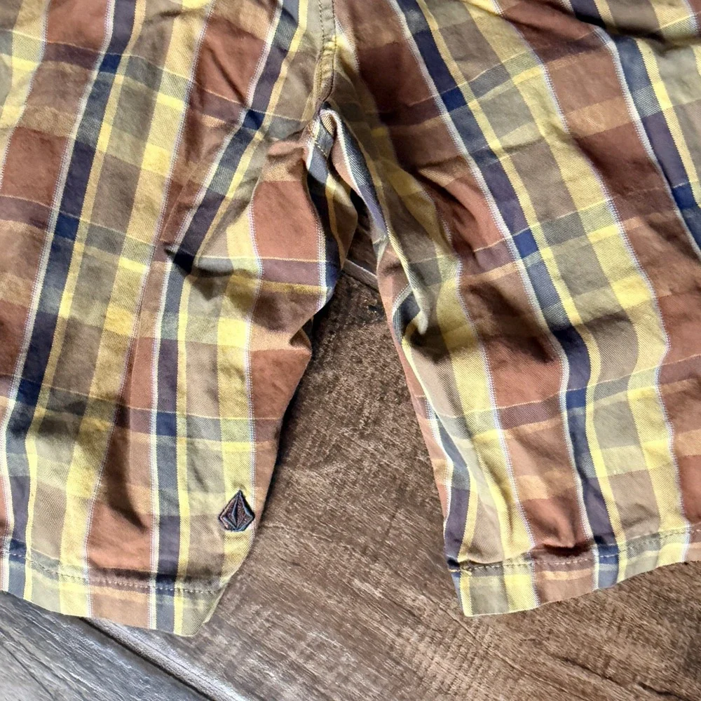 Volcom Men's Vintage Gillford Plaid Chino Skater Shorts,‎ Yellow Brown, 36